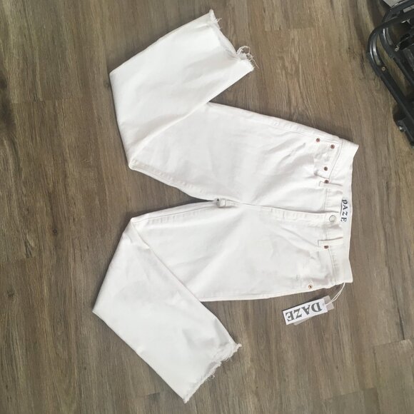 DAZE Denim NWT Distressed white jeans size 28 - Picture 6 of 13